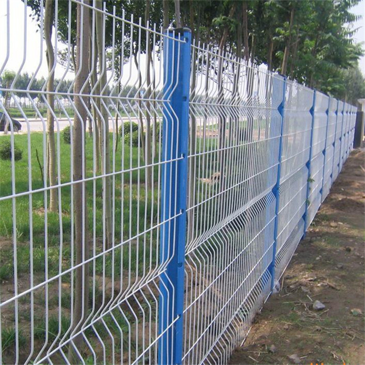 桃型柱護(hù)欄網(wǎng)案例展示圖片2 桃型柱護(hù)欄網(wǎng)案例展示圖片2